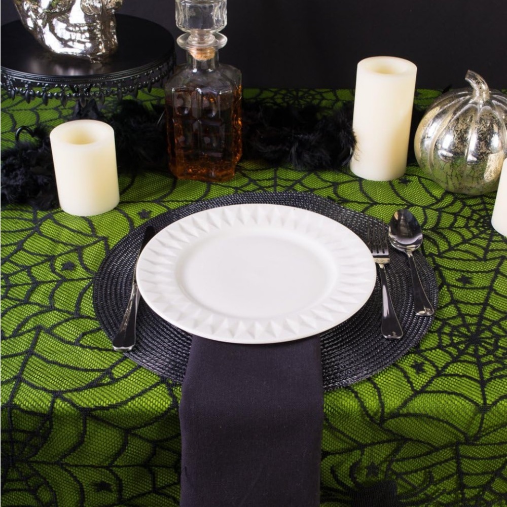 Spider Lace Tablecloth 70” Round